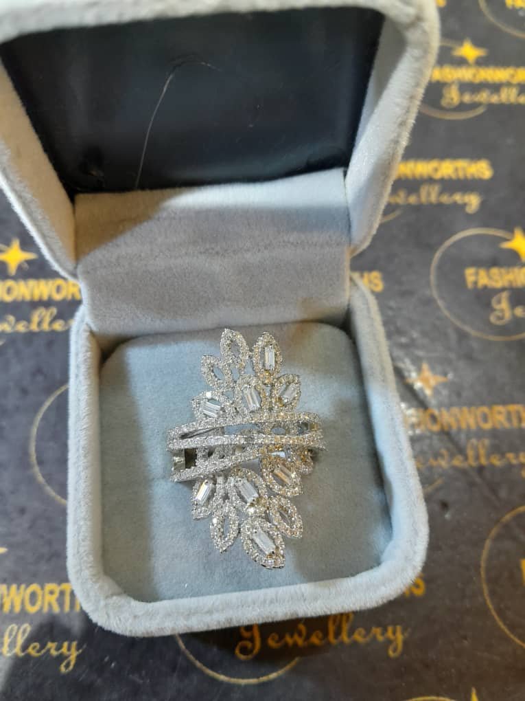 Unique statement rings