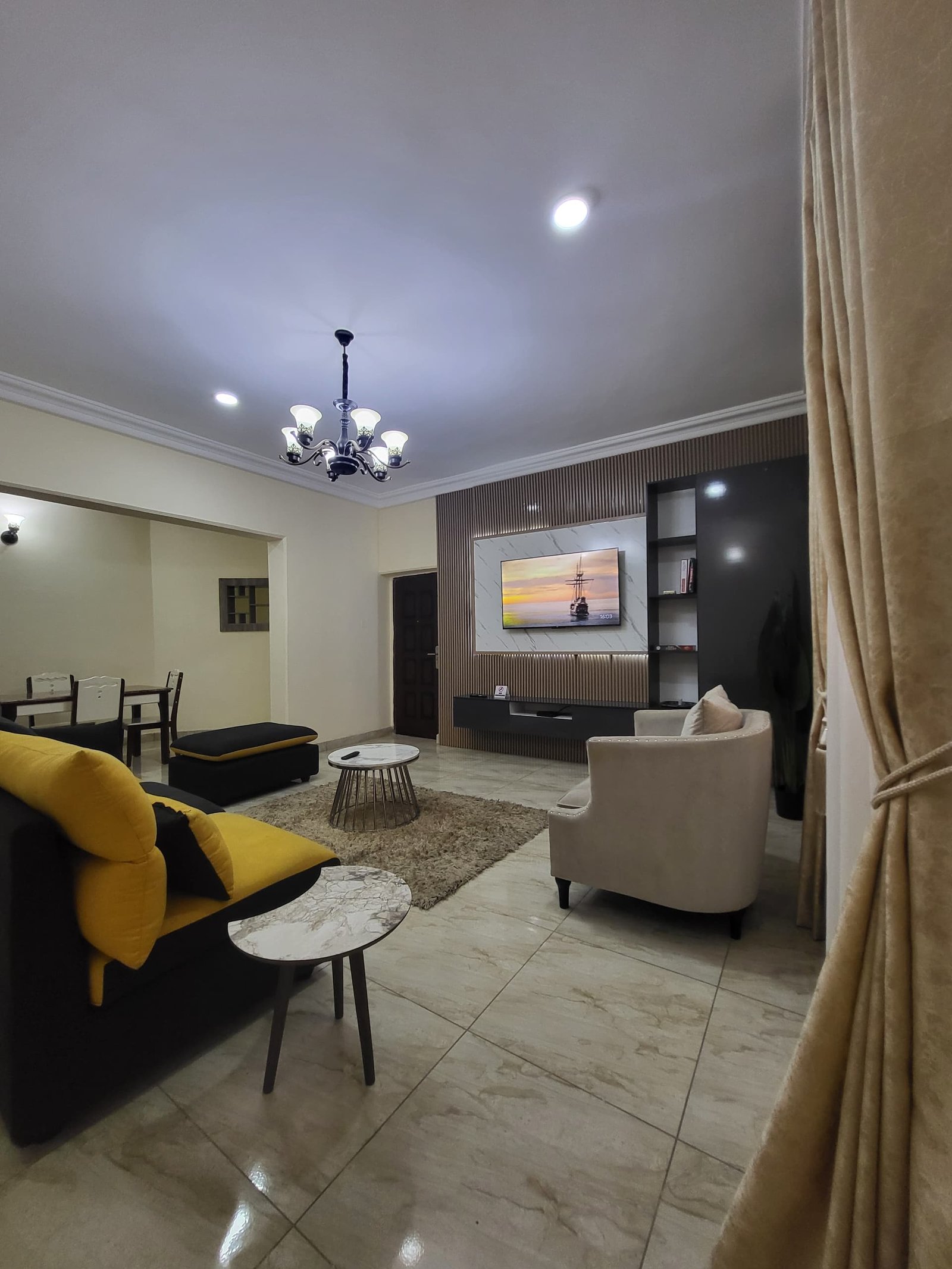 MIRAPAC PROPERTIES; FURNISHED AND SERVICED 1,2&amp;3 BEDROOM APARTMENTS