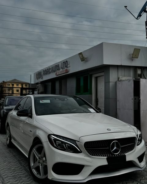 Mercedes Benz C 450 AMG